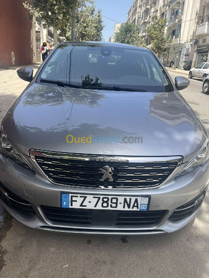 Peugeot 308 2021 