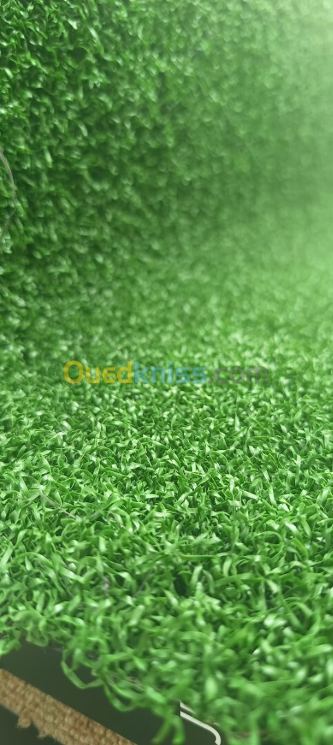 Tapis vert 4m large