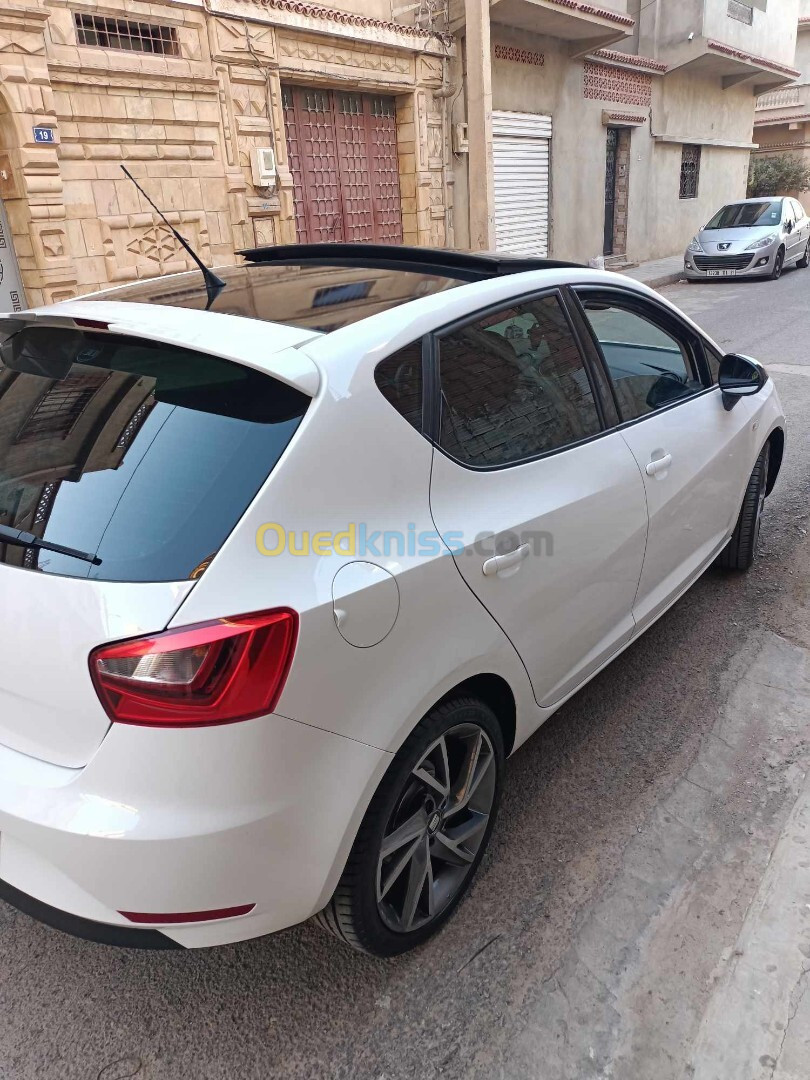 Seat Ibiza 2015 Black Line