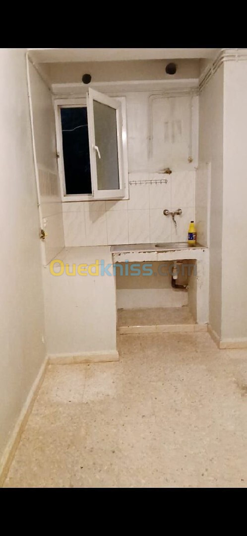 Location Appartement F2 Alger Bab ezzouar