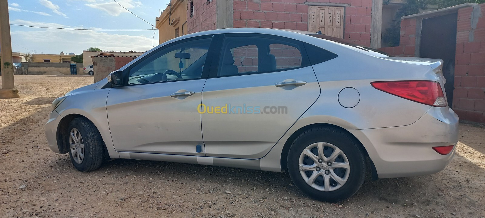 Hyundai Accent RB  4 portes 2012 جديد