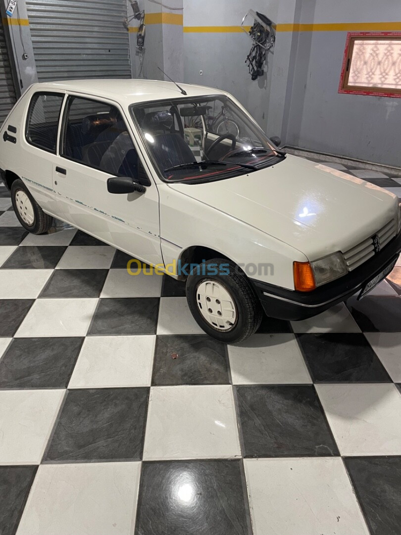 Peugeot 205 1992 Junior