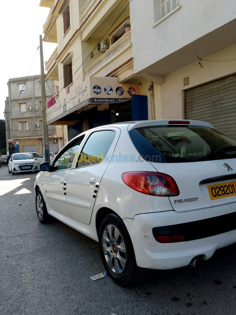 Peugeot 206 Plus 2013 generation