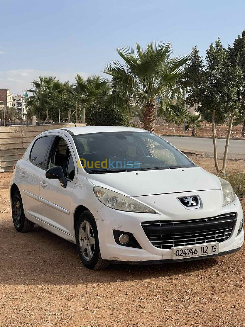 Peugeot 207 2012 