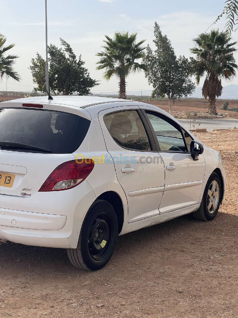 Peugeot 207 2012 