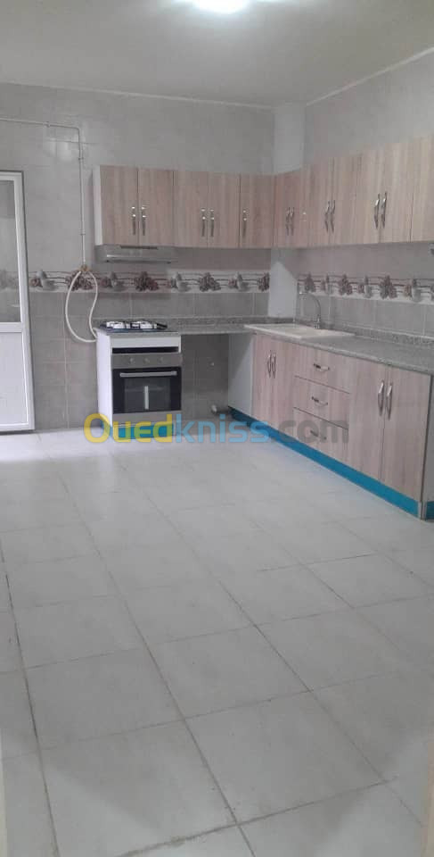 Location Appartement F4 Alger Mahelma