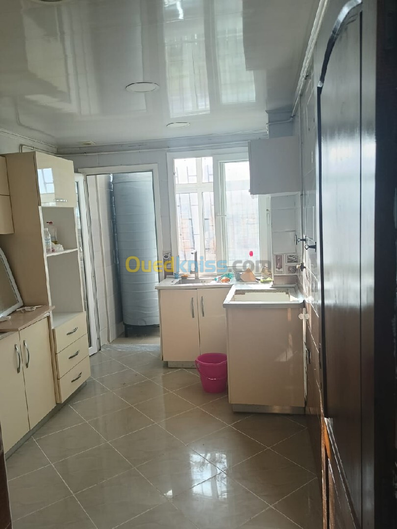 Location Appartement F04 Blida Blida