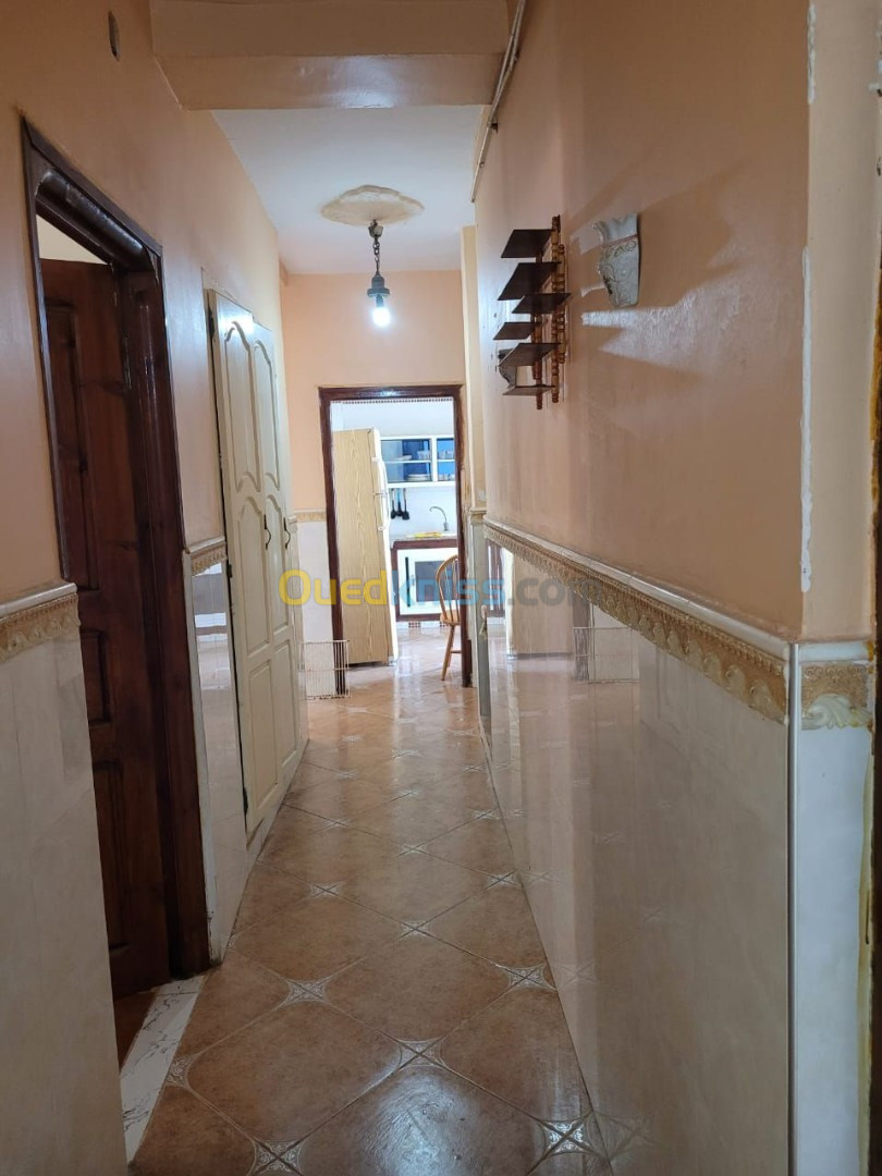 Location vacances Appartement F3 Mostaganem Mostaganem