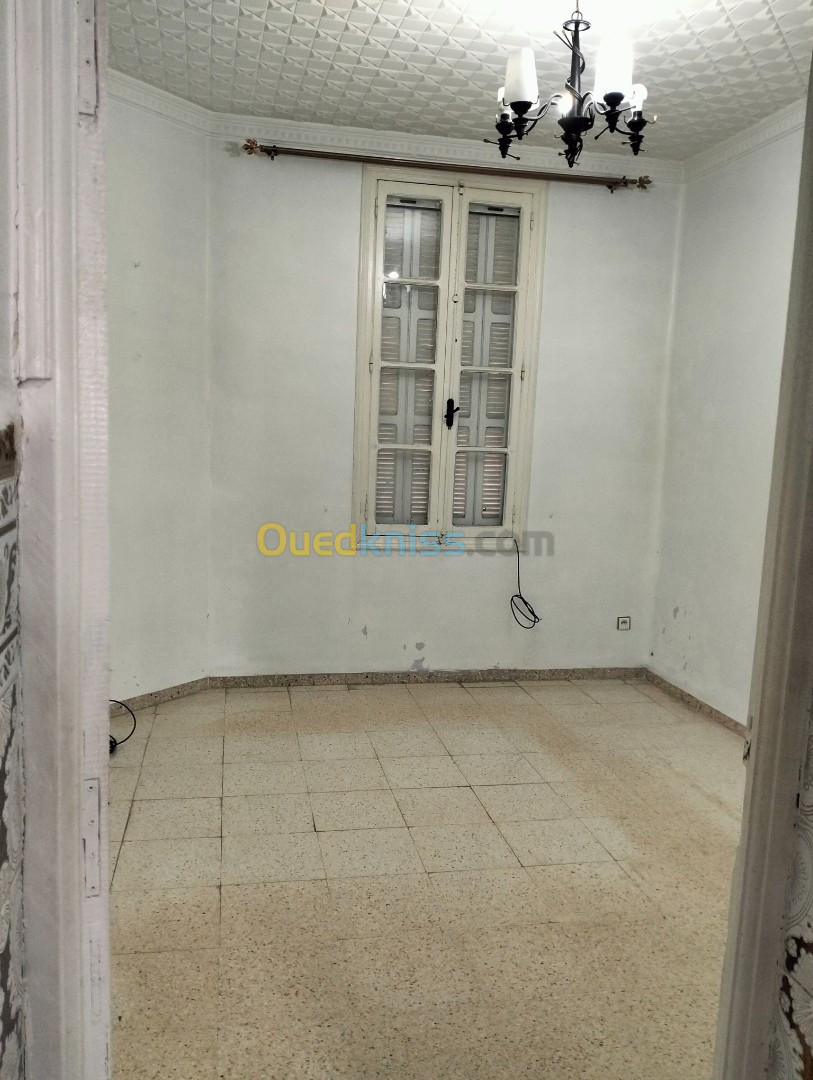 Location Appartement F4 Constantine Constantine