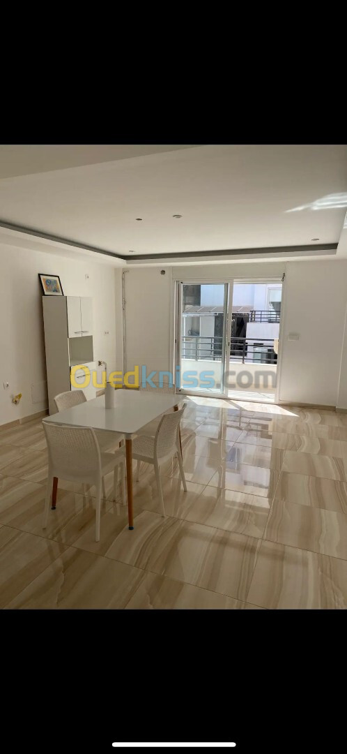 Location Appartement F4 Alger Hydra