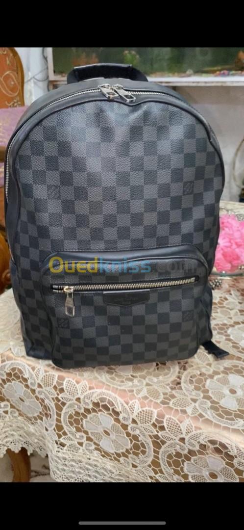 Sac a dos Louis Vuitton original LV