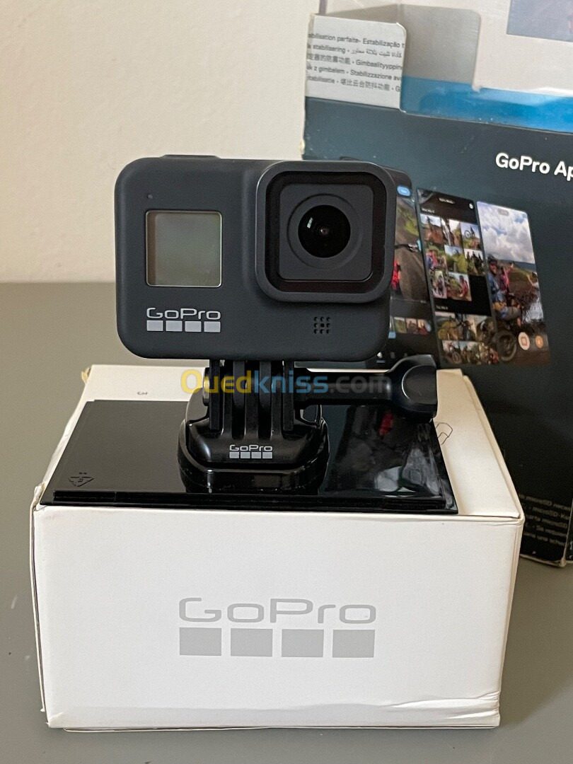 Gopro HERO 8 Black + 06 Accessoire avec prix imbattable