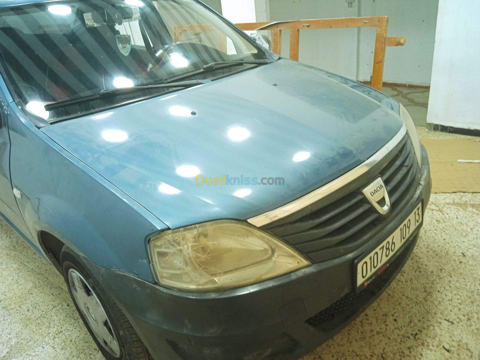 Dacia Logan 2009 لباز