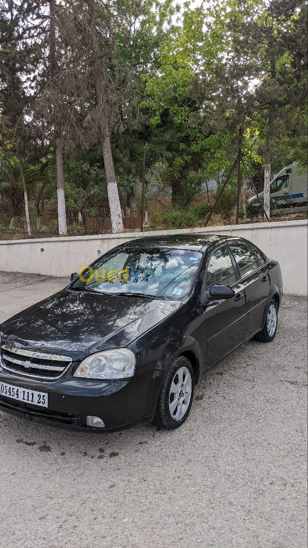 Chevrolet Optra 5 portes 2011 Optra 5 portes - Constantine Algeria