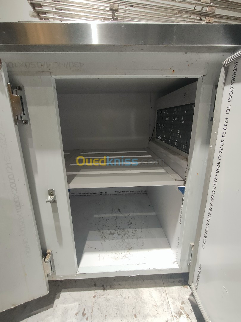 Vend frigo quasiment neuf, utilisé pendant 6 mois uniquement 