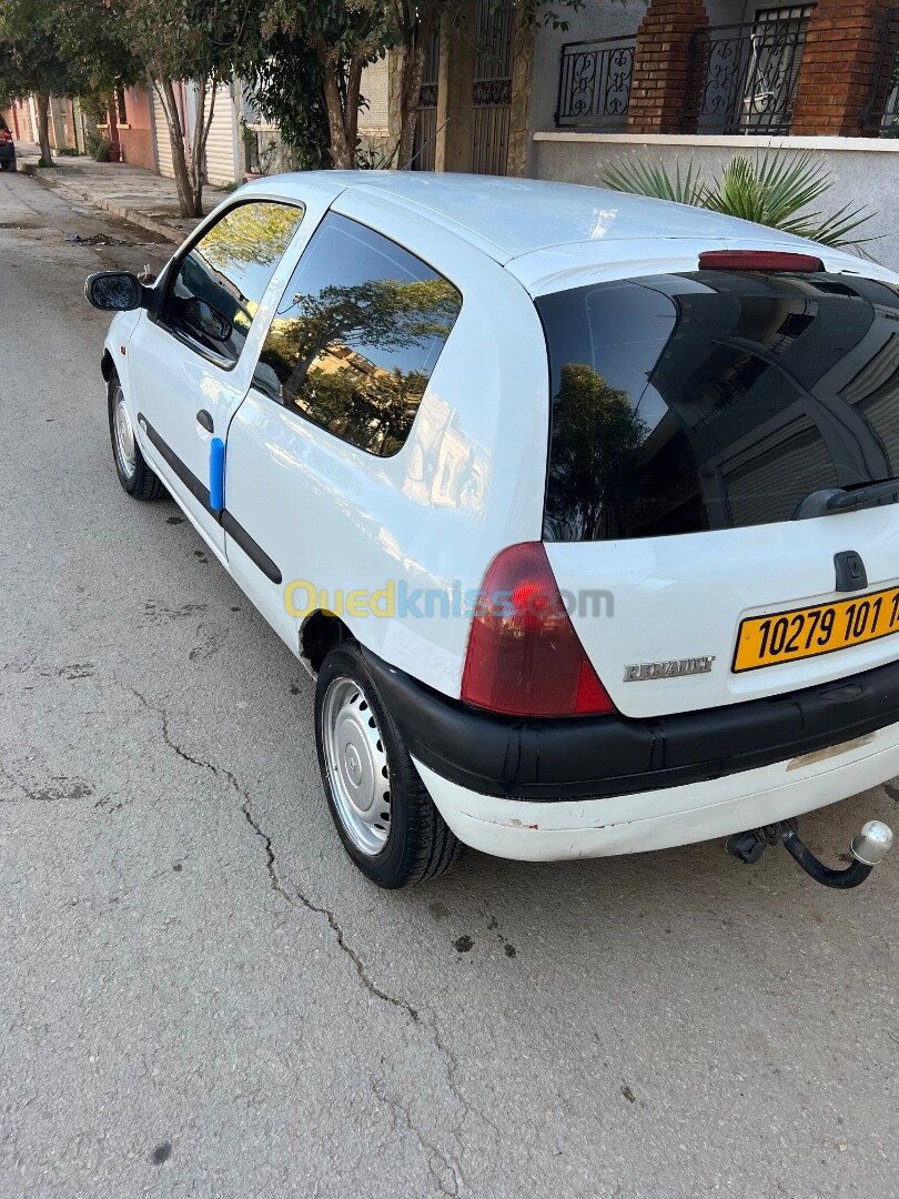 Renault Clio 2 2001 Essence