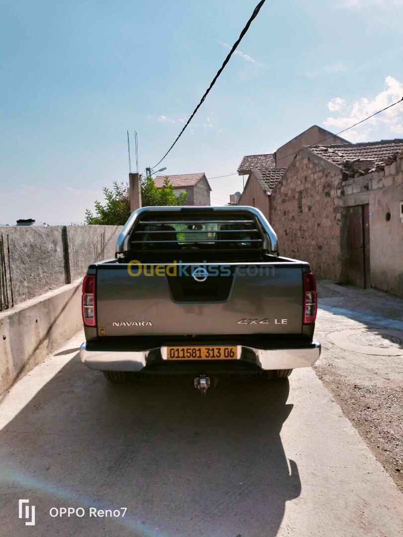 Nissan Navara 2013 Elegance 4x4