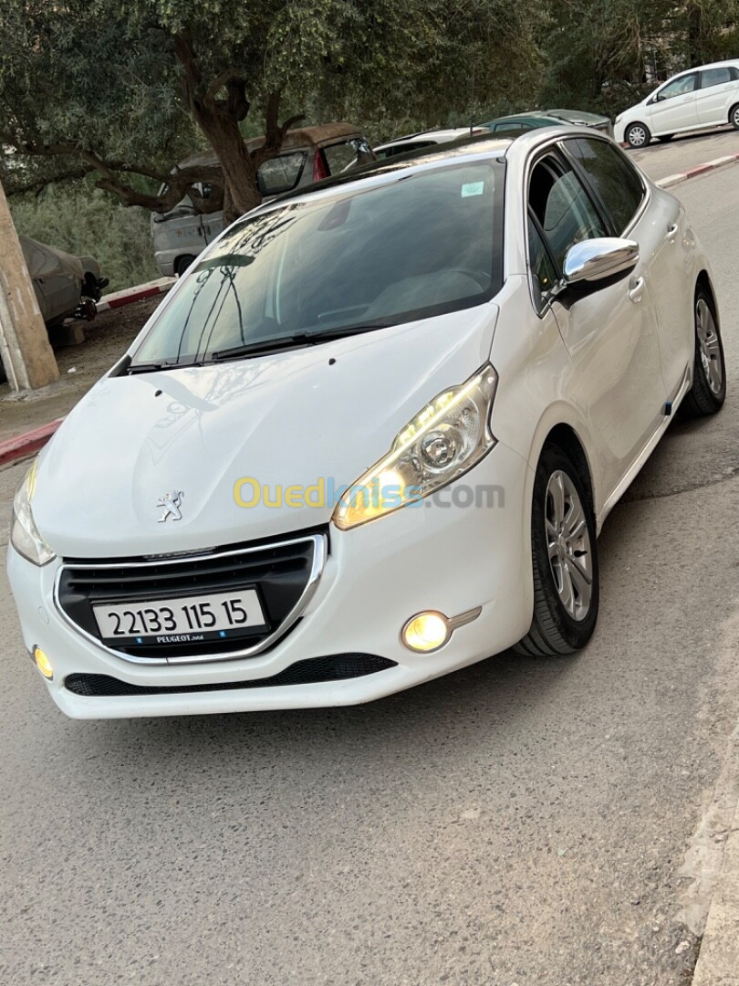 Peugeot 208 2015 Allure