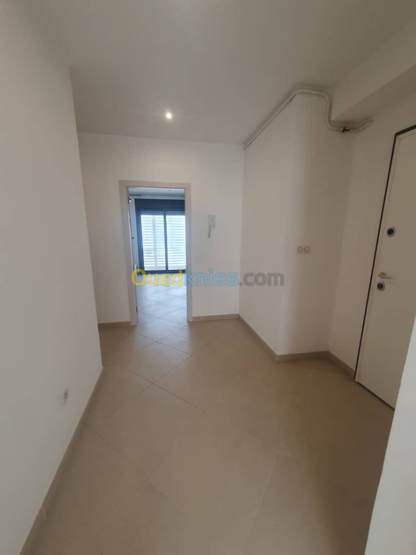 Vente Appartement F4 Alger Hydra