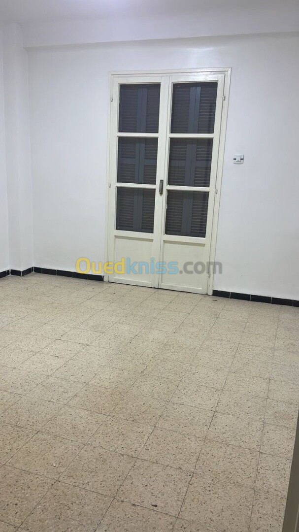 Location Appartement F4 Alger Said hamdine