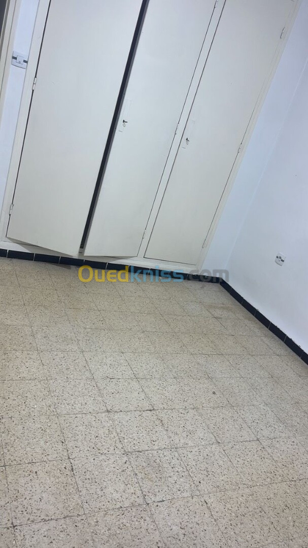 Location Appartement F4 Alger Said hamdine