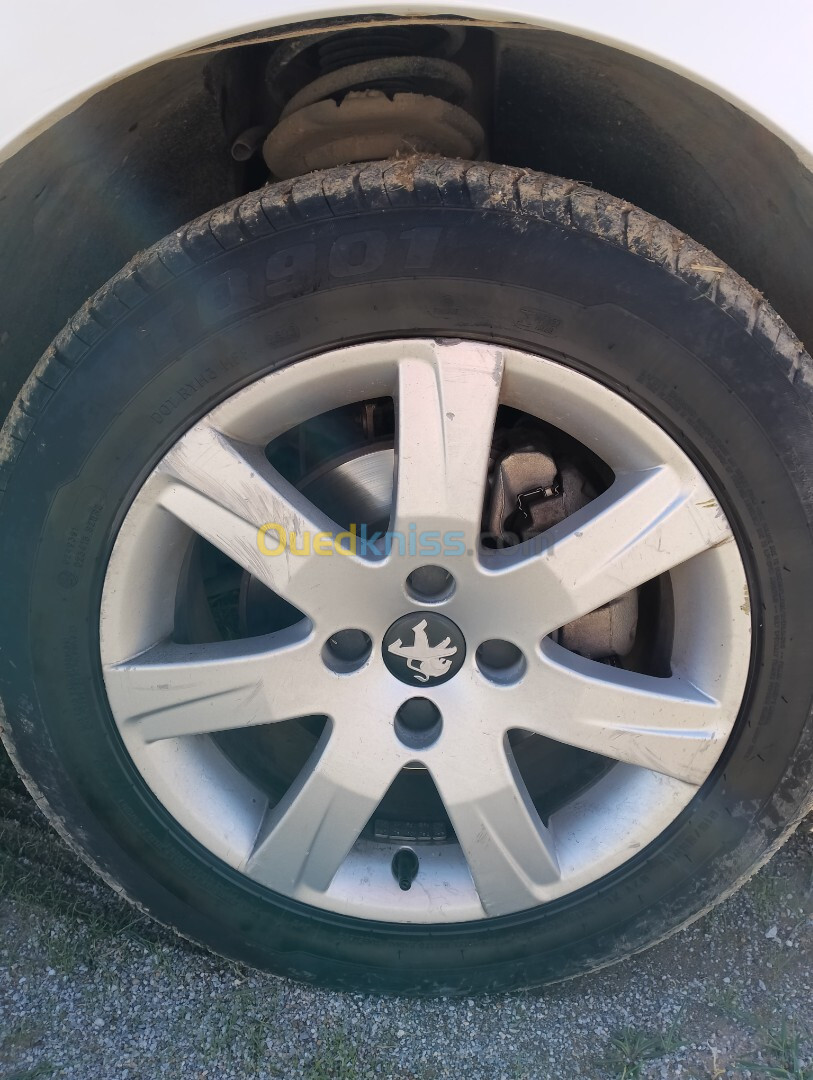 Peugeot 308 2011 308