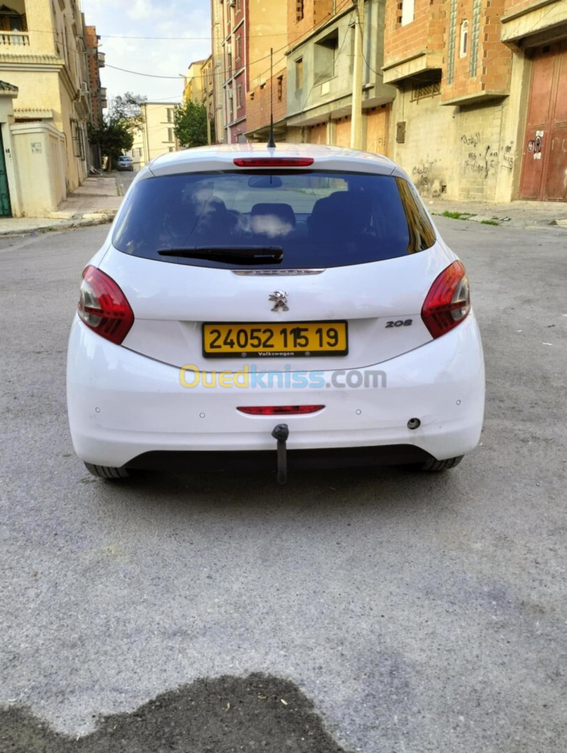 Peugeot 208 2015 208