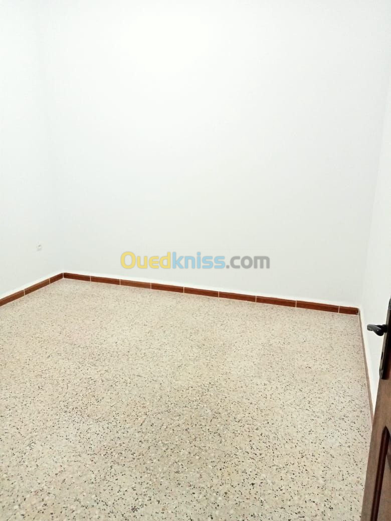 Location Appartement F2 Alger Baba hassen