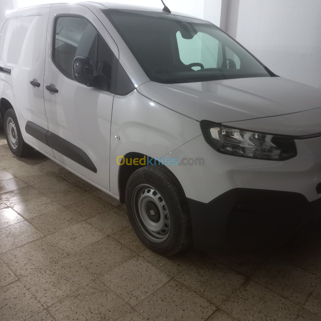 Fiat Doblo 2024 وهران