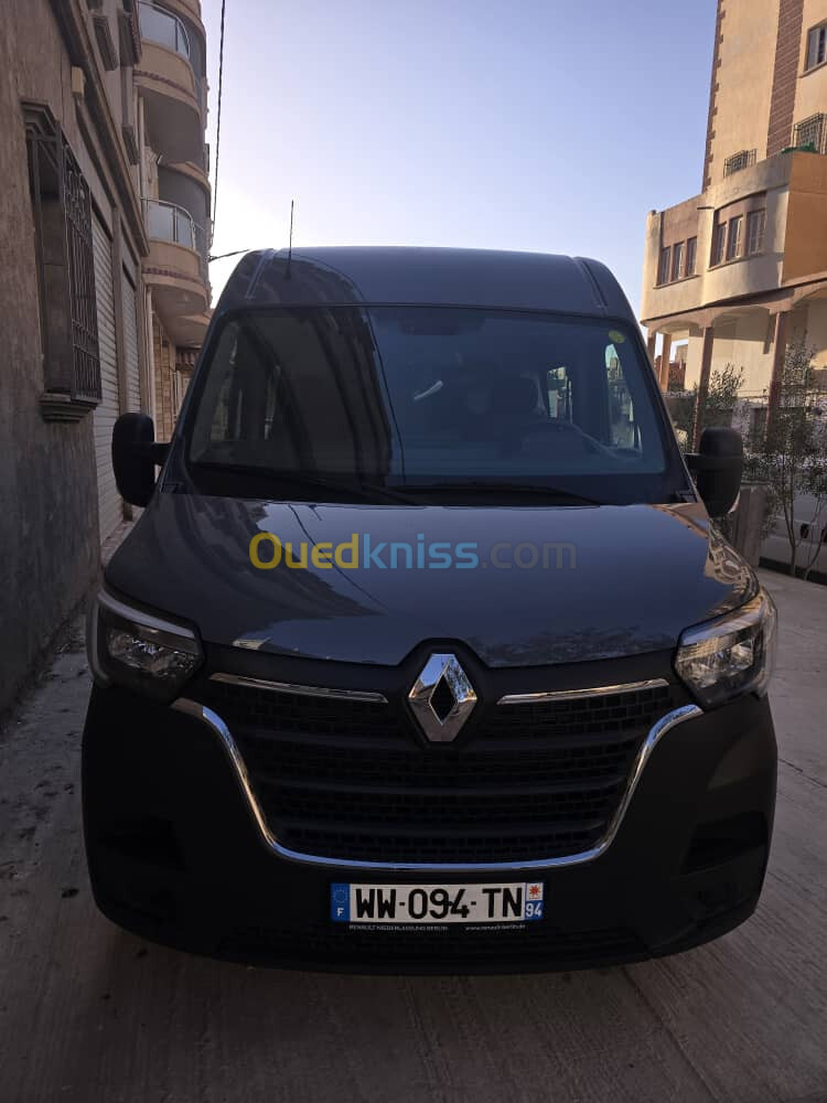 Renault MASTER 2023