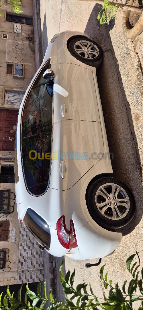 Peugeot 208 2015 Allure