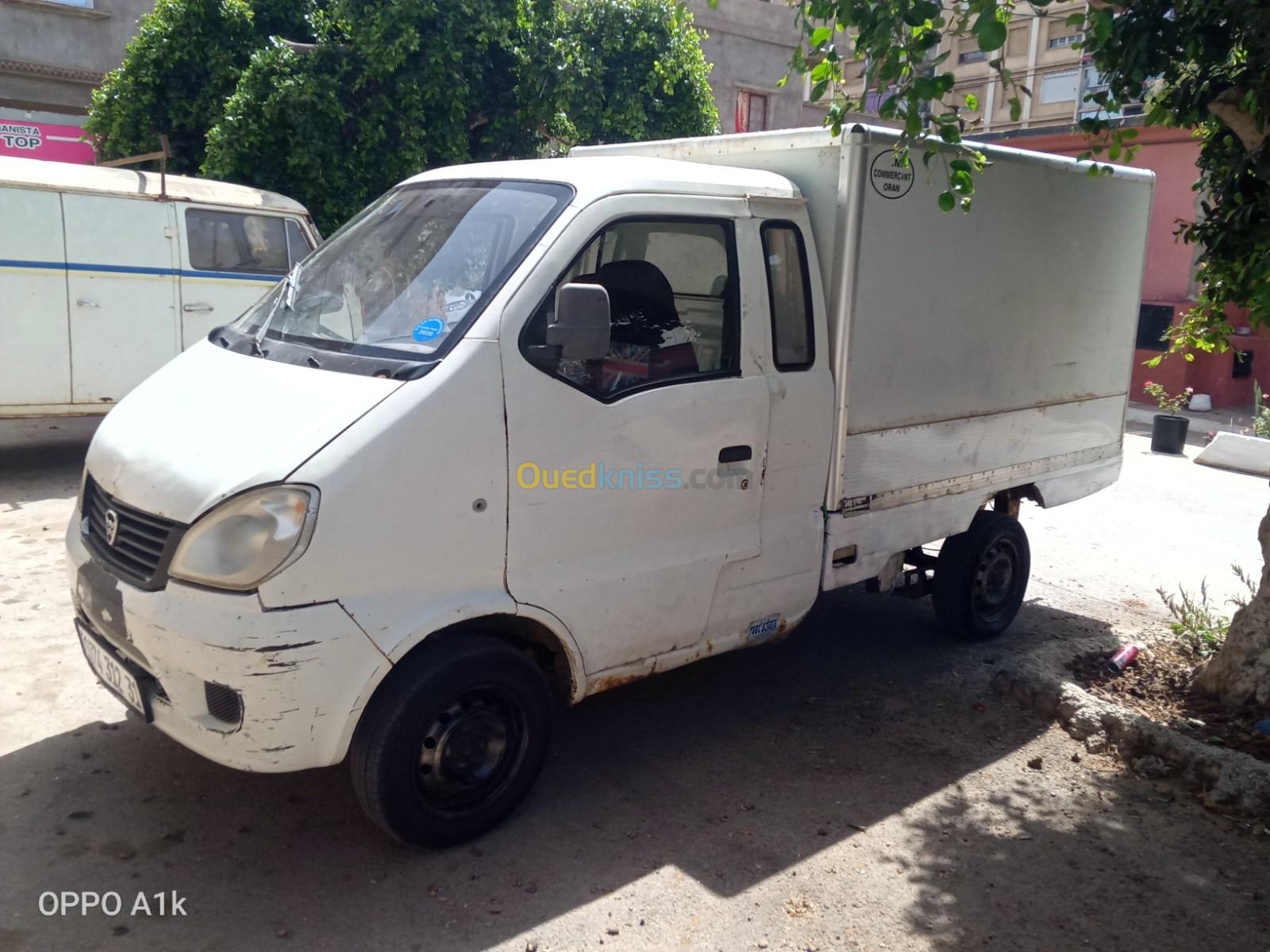 Hafei motors King 2012 Conteneur