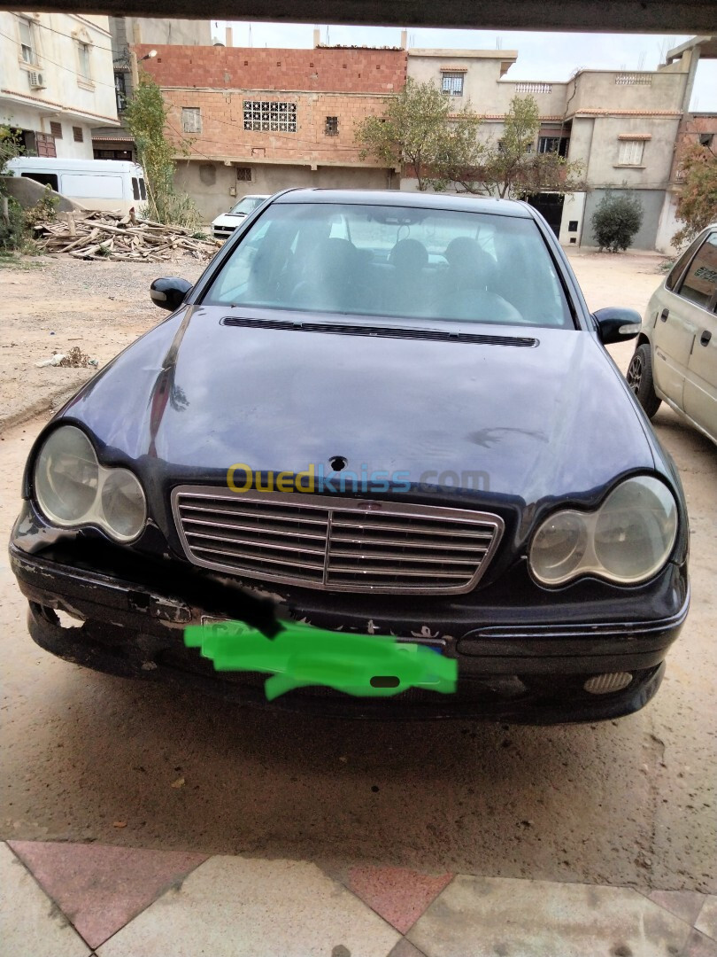 Mercedes Classe C 2001 220