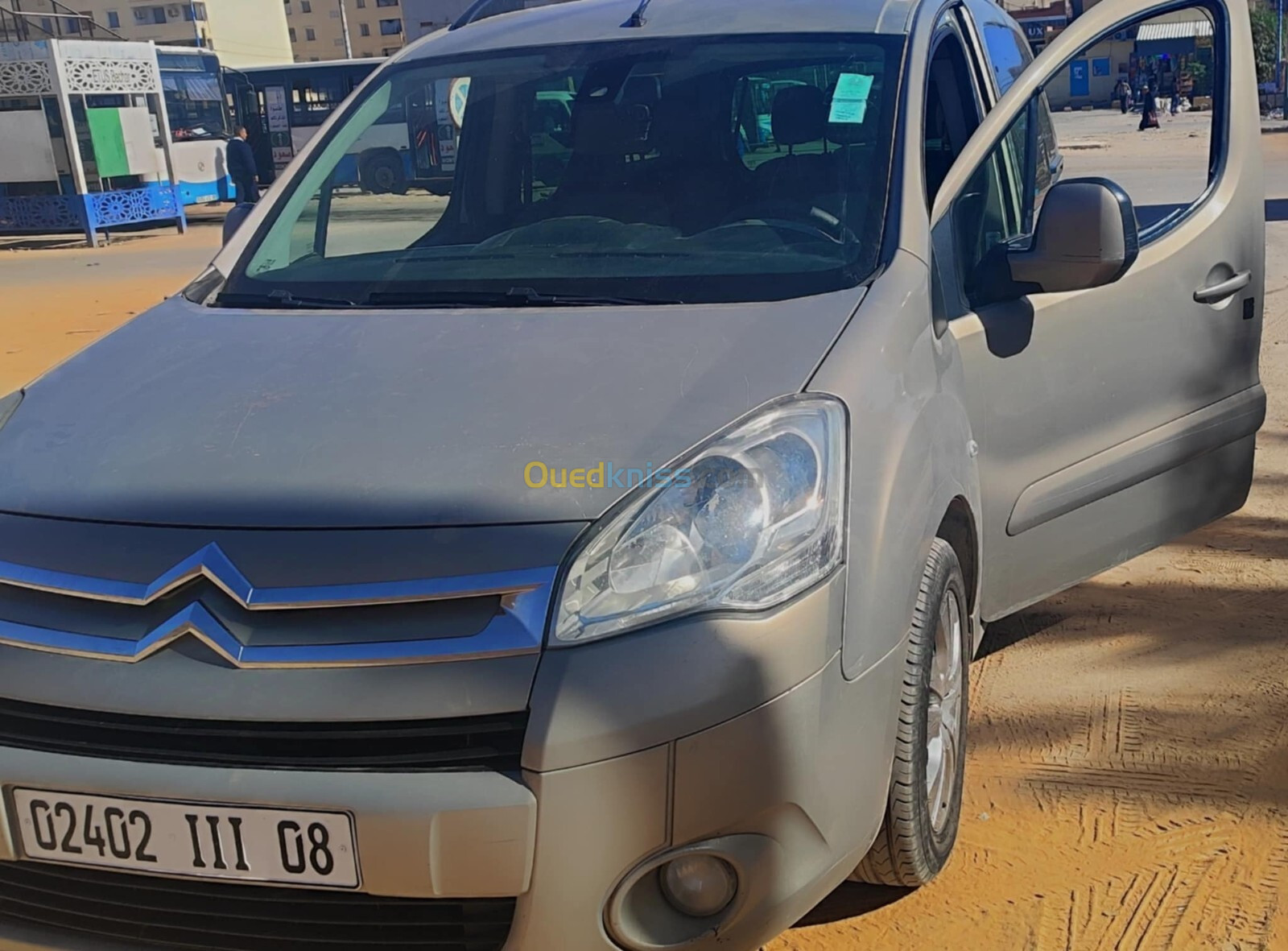 Citroen Berlingo 2011 m3awad mala w deux ailes