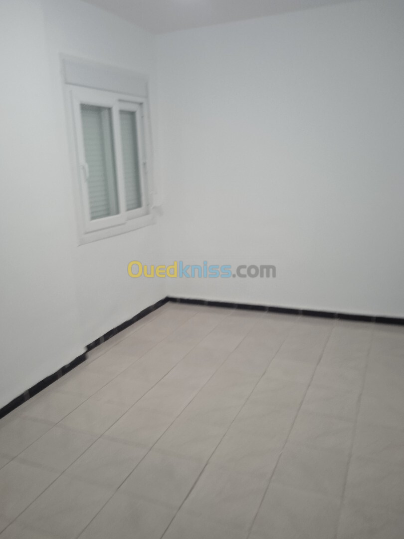 Location Appartement F3 Alger Souidania