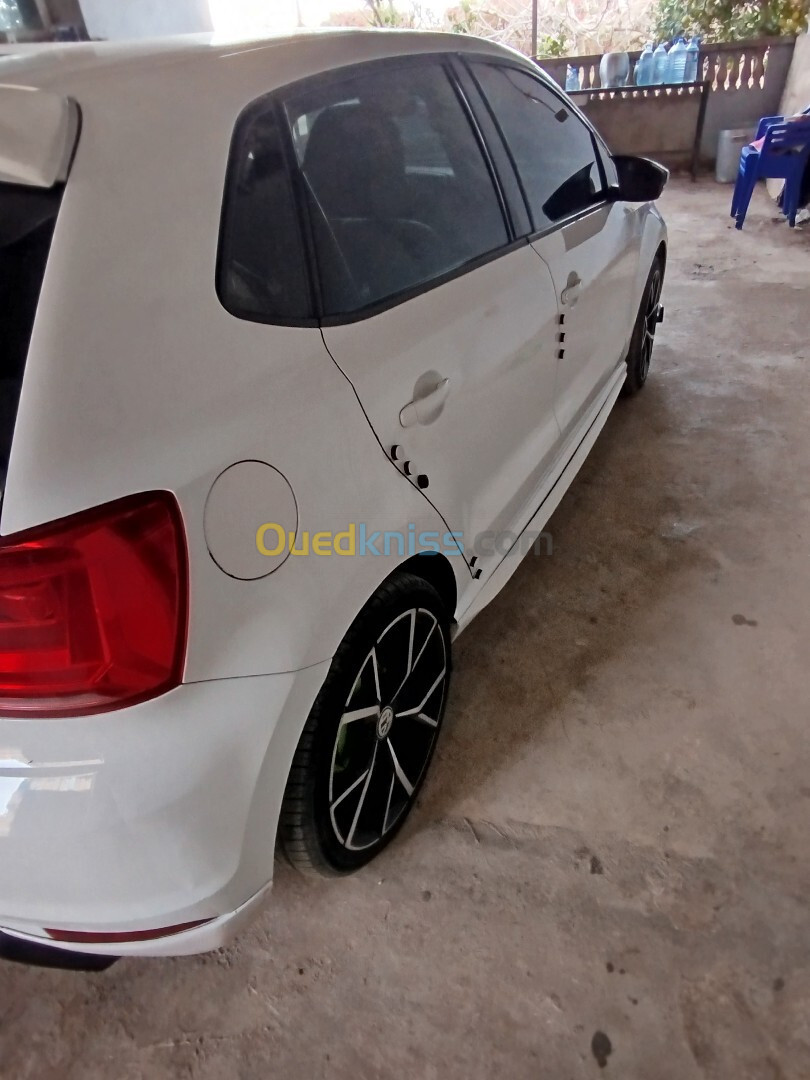 Volkswagen Polo 2015 TrendLine