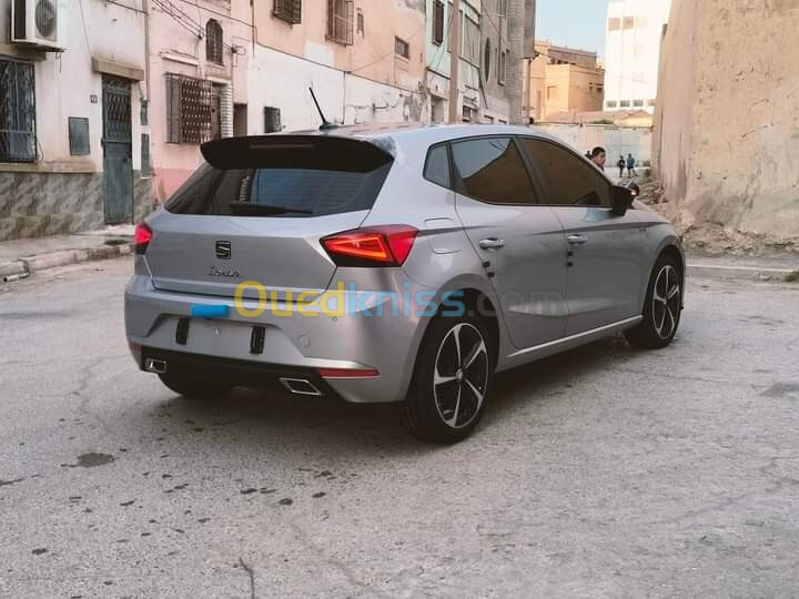 Seat Ibiza 2022 Styl plus kit FR complément