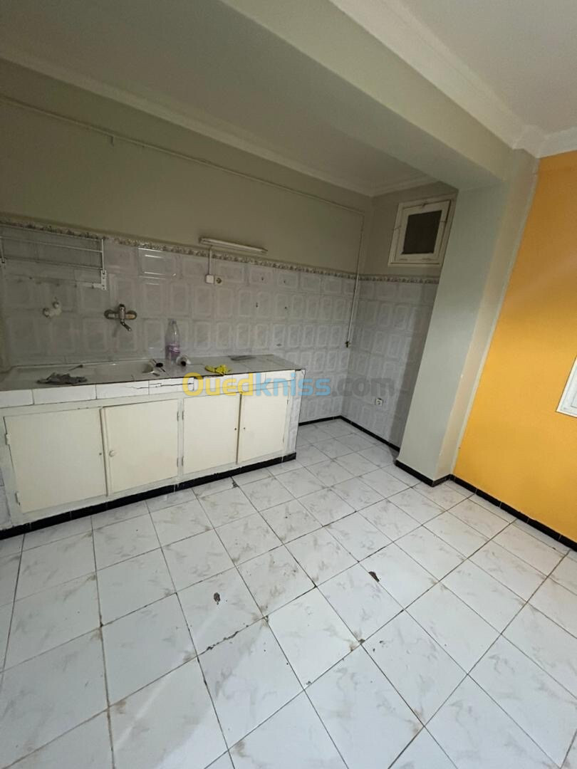 Location Appartement F4 Alger Said hamdine