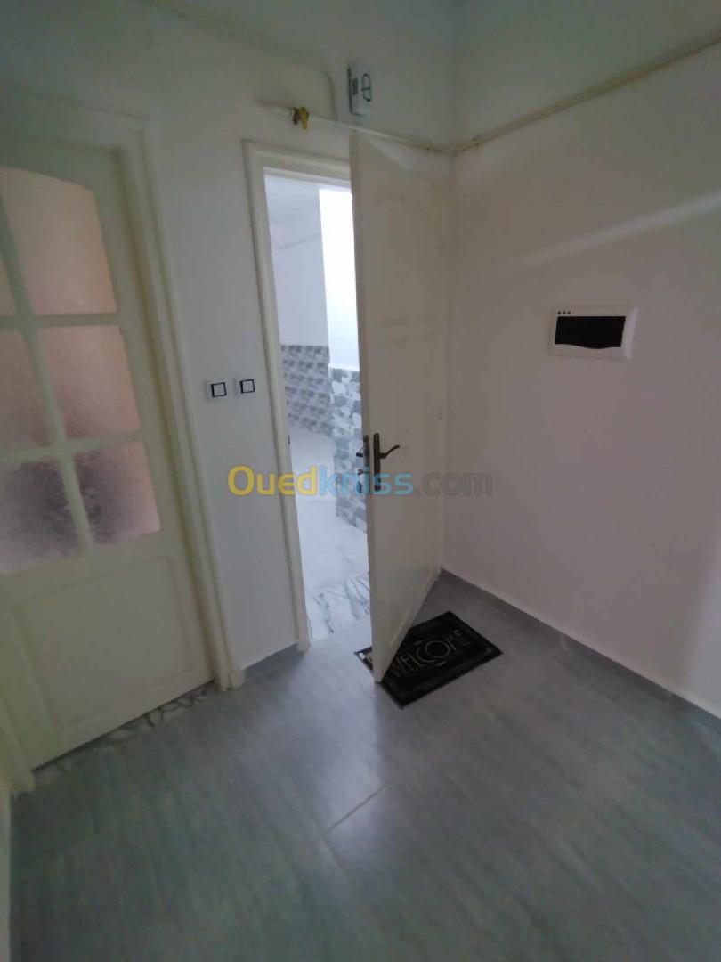 Location Appartement F03 Jijel Jijel