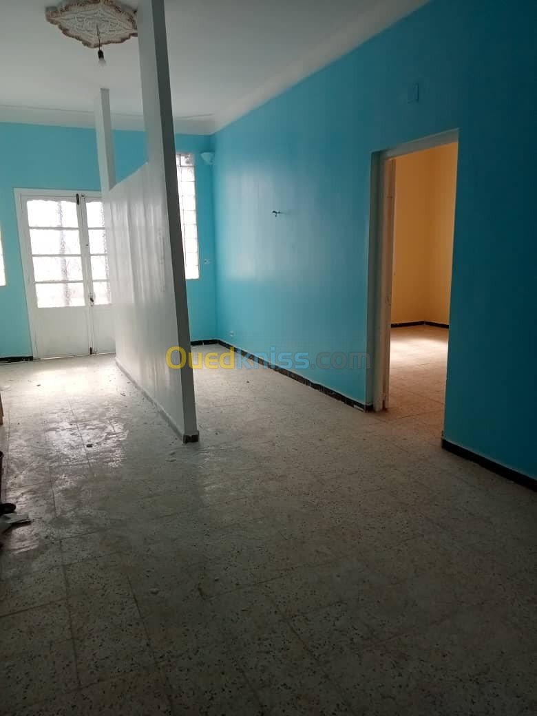 Location Appartement F5 Oran Sidi chami