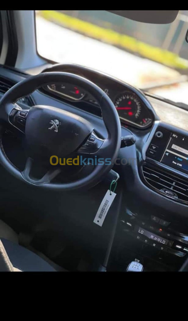 Peugeot 208 2014 Allure