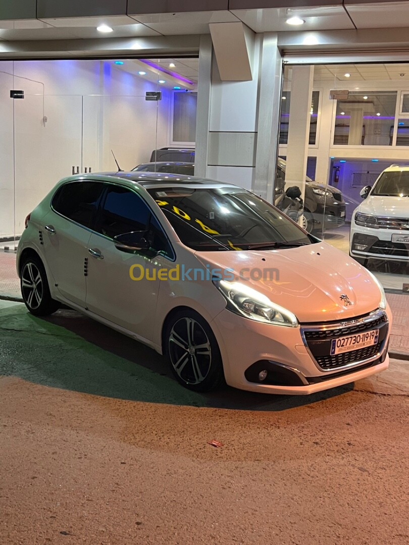 Peugeot 208 2019 Allure