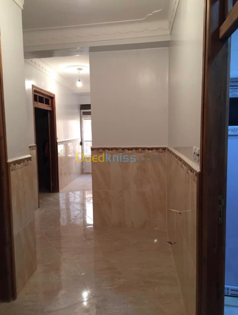 Location Niveau De Villa F5 Tipaza Kolea