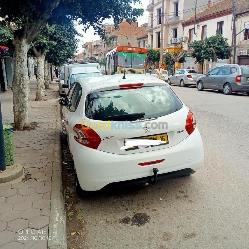 Peugeot 208 2014 