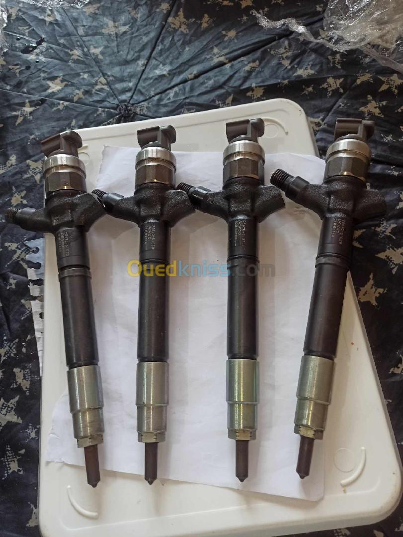 Injecteur Toyota Land cruiser v8 vdj200