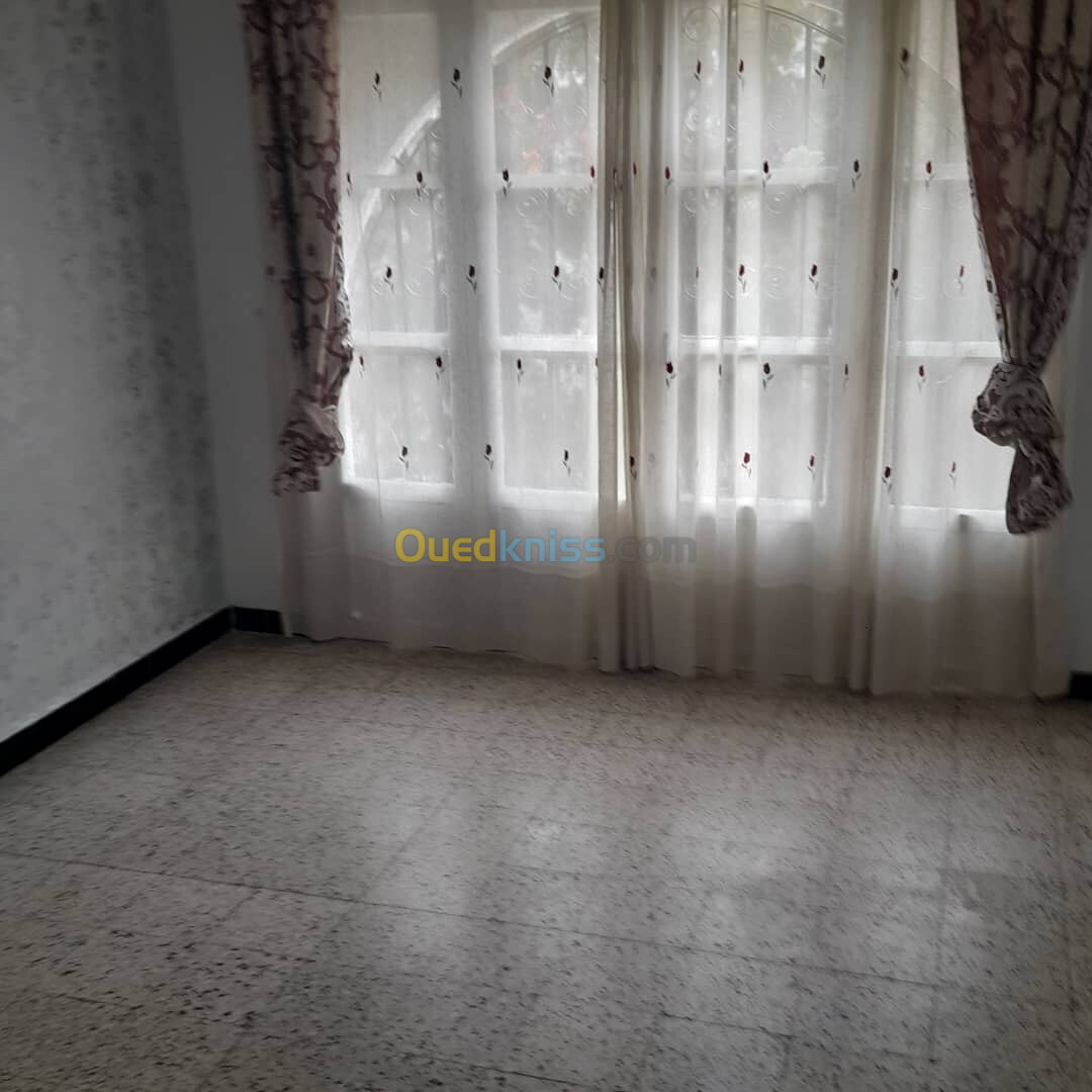 Location Appartement F3 Alger Bir mourad rais