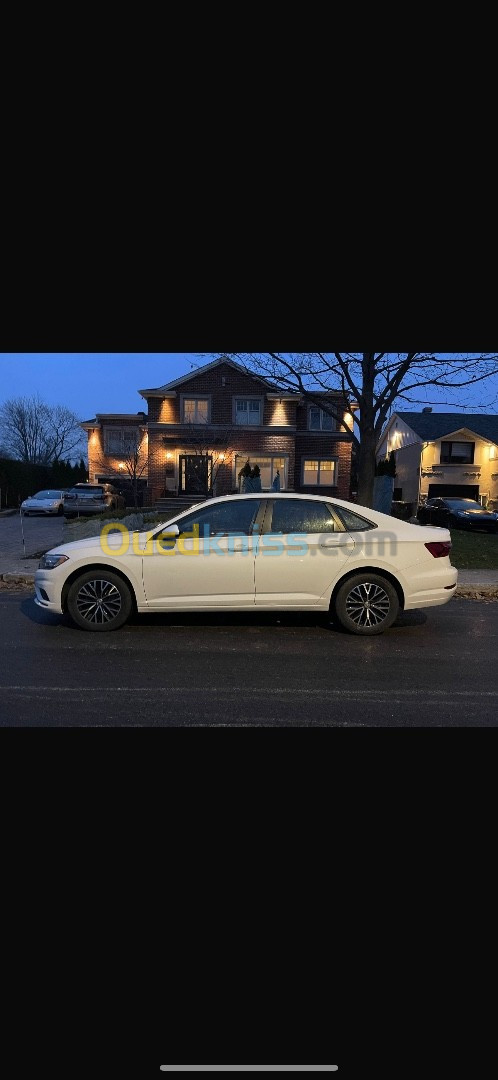 Volkswagen Jetta confortline 2021