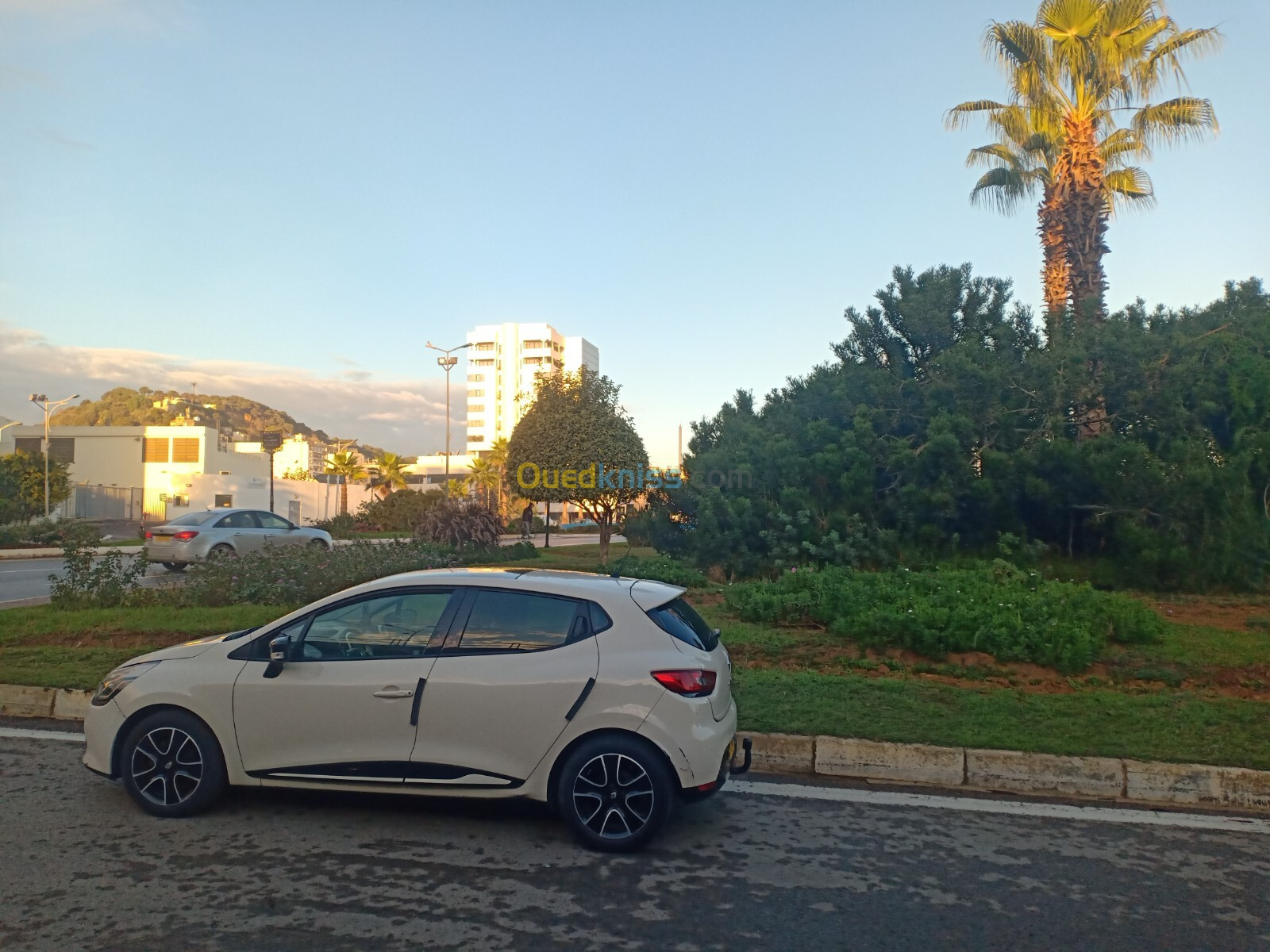 Renault Clio 4 2015 Ivory