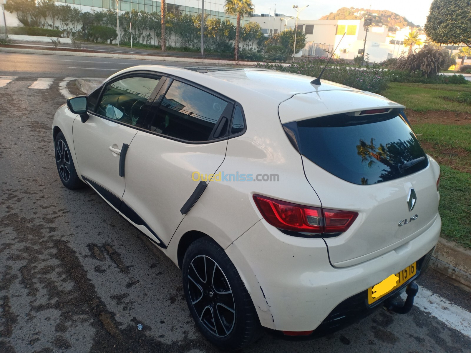 Renault Clio 4 2015 Ivory