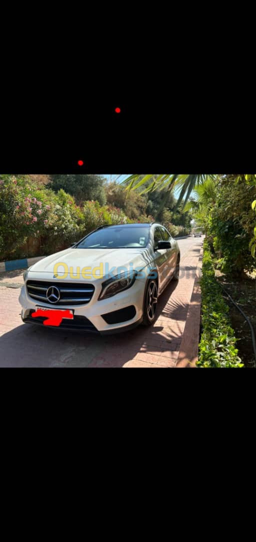 Mercedes GLA 2015 GLA